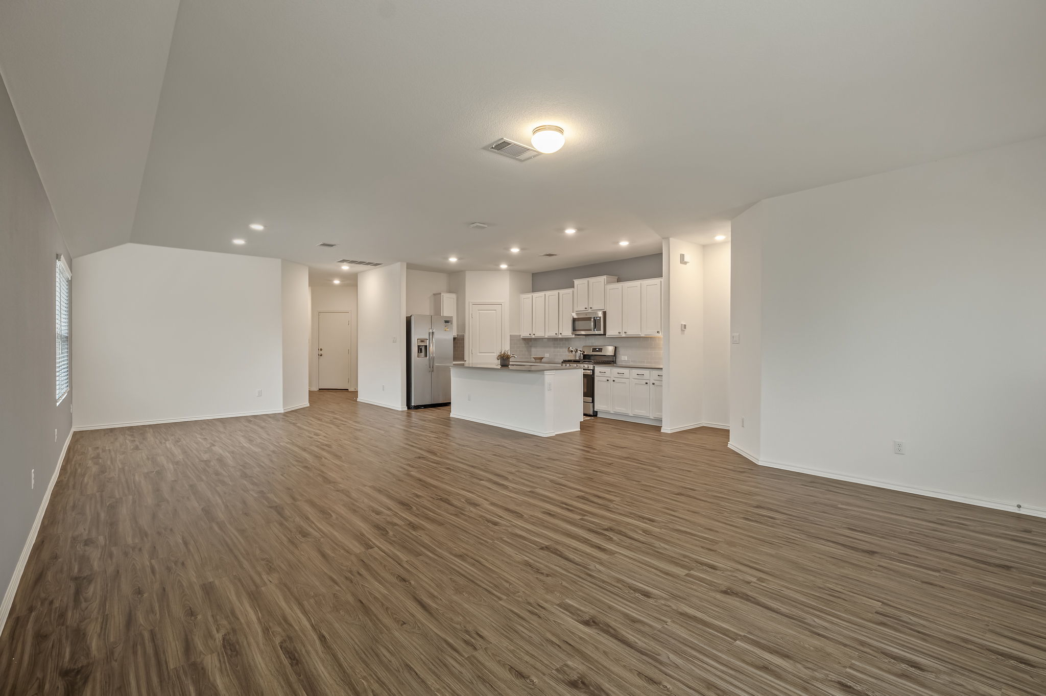 3489 Pauling Loop Round Rock, TX 78665 - Photo 23 of 32 Open concept living in the main areas