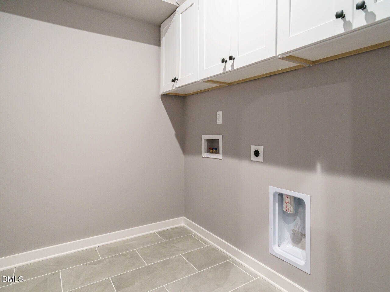 1525 Urban Trace Lane Raleigh, NC 27608 - Photo 14 of 32 008-1280x960-laundry-room