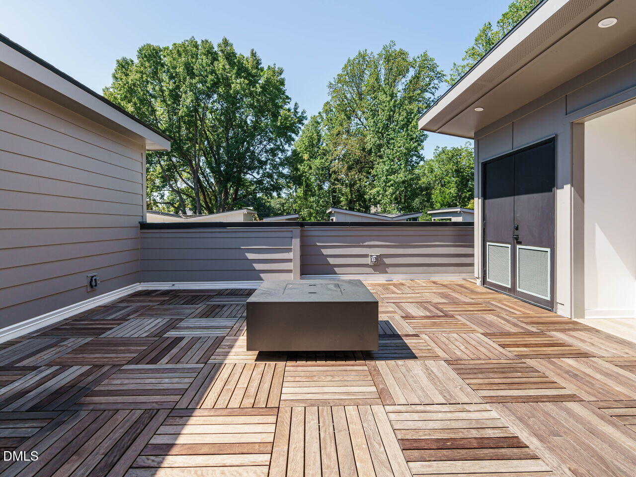 1525 Urban Trace Lane Raleigh, NC 27608 - Photo 28 of 32 028-1280x960-rooftop-veranda