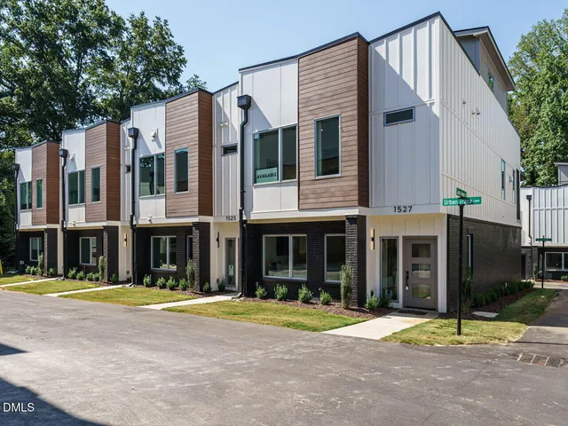 $1,099,500 | 1525 Urban Trace Lane, Raleigh, NC 27608