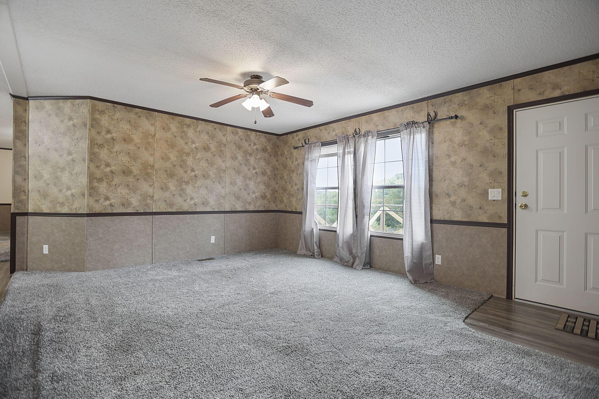 4015 Leffler Road Roseville, OH 43777 - Photo 13 of 93 Entryway