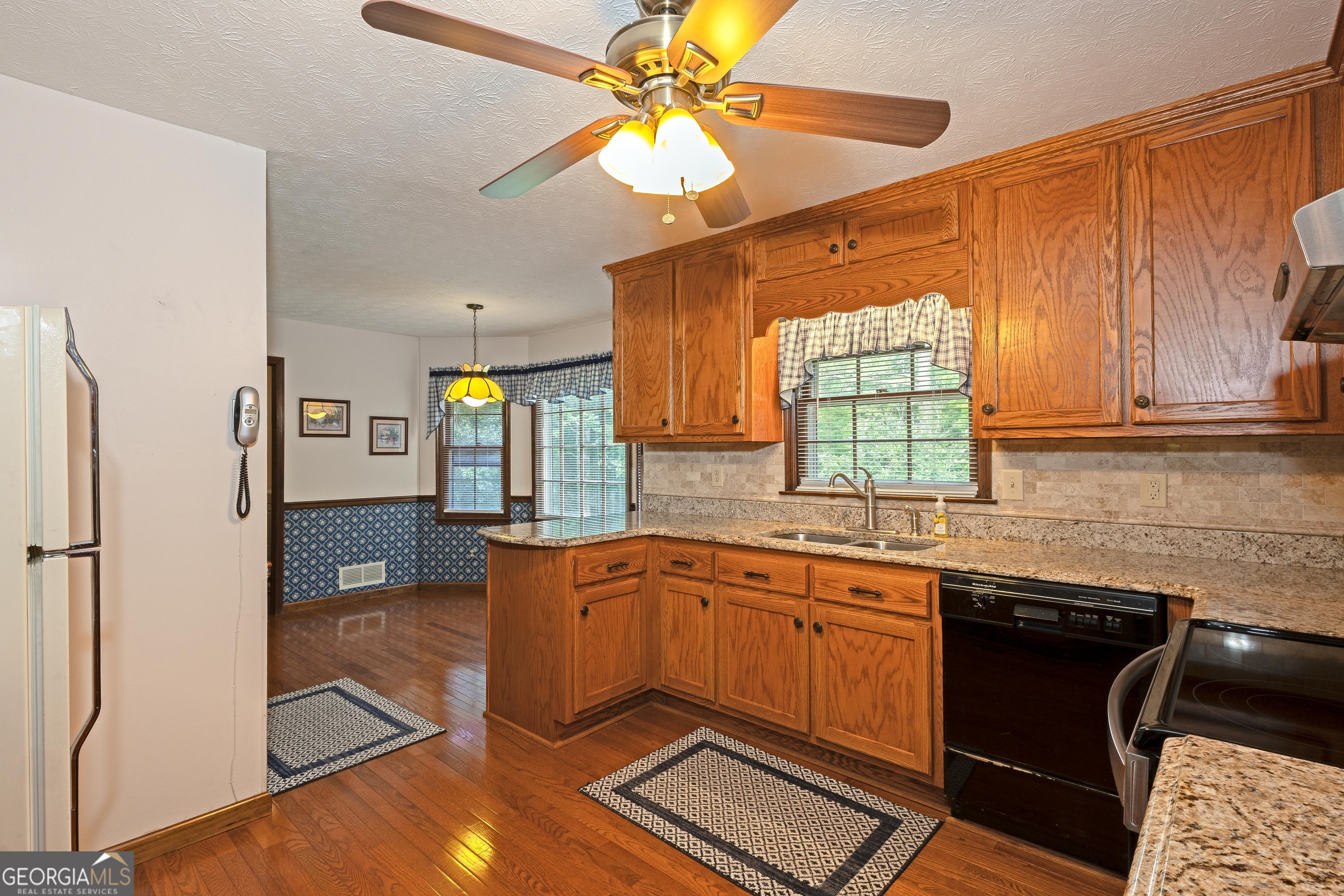 183 Inman Road Fayetteville, GA 30215 - Photo 28 of 82