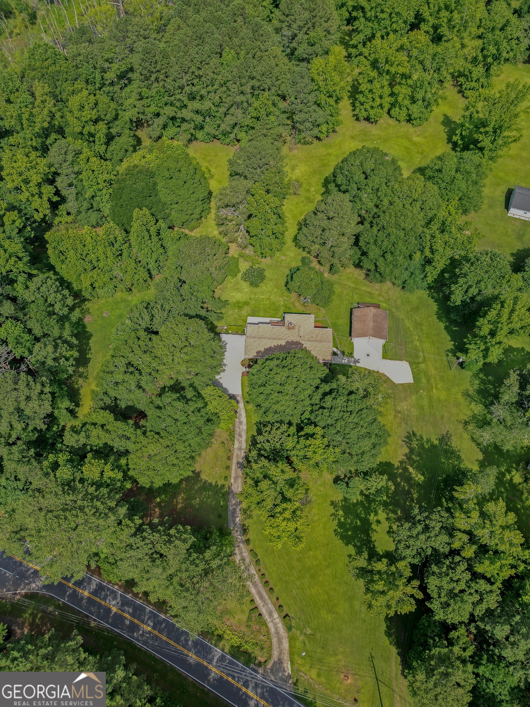 183 Inman Road Fayetteville, GA 30215 - Photo 4 of 82