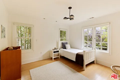 $3,395,000 | 1409 North Genesee Avenue, Los Angeles, CA 90046