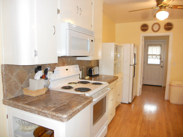 42 College Road Watsonville, CA 95076 - Photo 8 of 25 Gallery Image 8