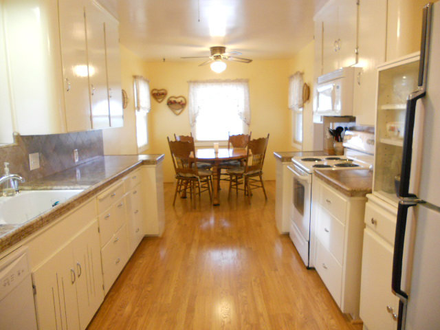 42 College Road Watsonville, CA 95076 - Photo 9 of 25 Gallery Image 9