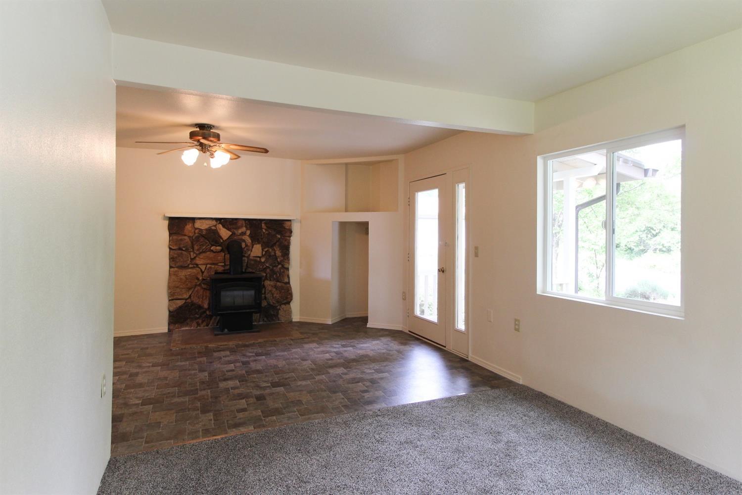 832 Kubli Road Grants Pass, OR 97527 - Photo 6 of 32 Additional Photo