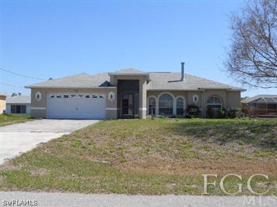 711 Rue Labeau Circle Fort Myers, FL 33913 - Photo 1 of 10 Gallery Image 1