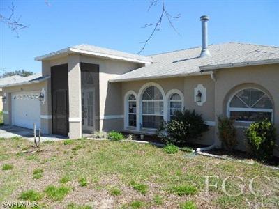 711 Rue Labeau Circle Fort Myers, FL 33913 - Photo 2 of 10 Gallery Image 2