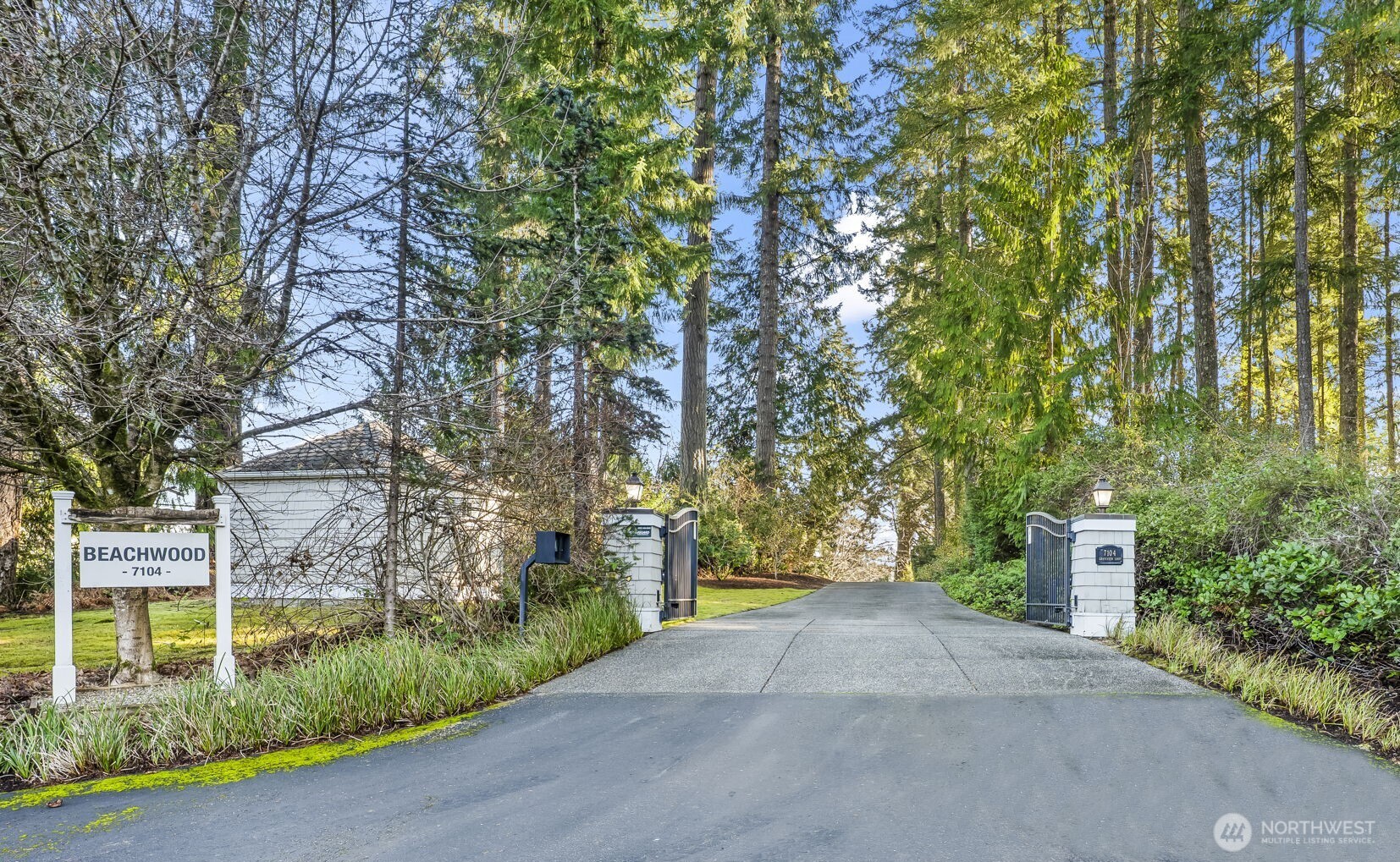 7104 East Grapeview Loop Road Allyn, WA 98524 - Photo 5 of 39 Gallery Image 5