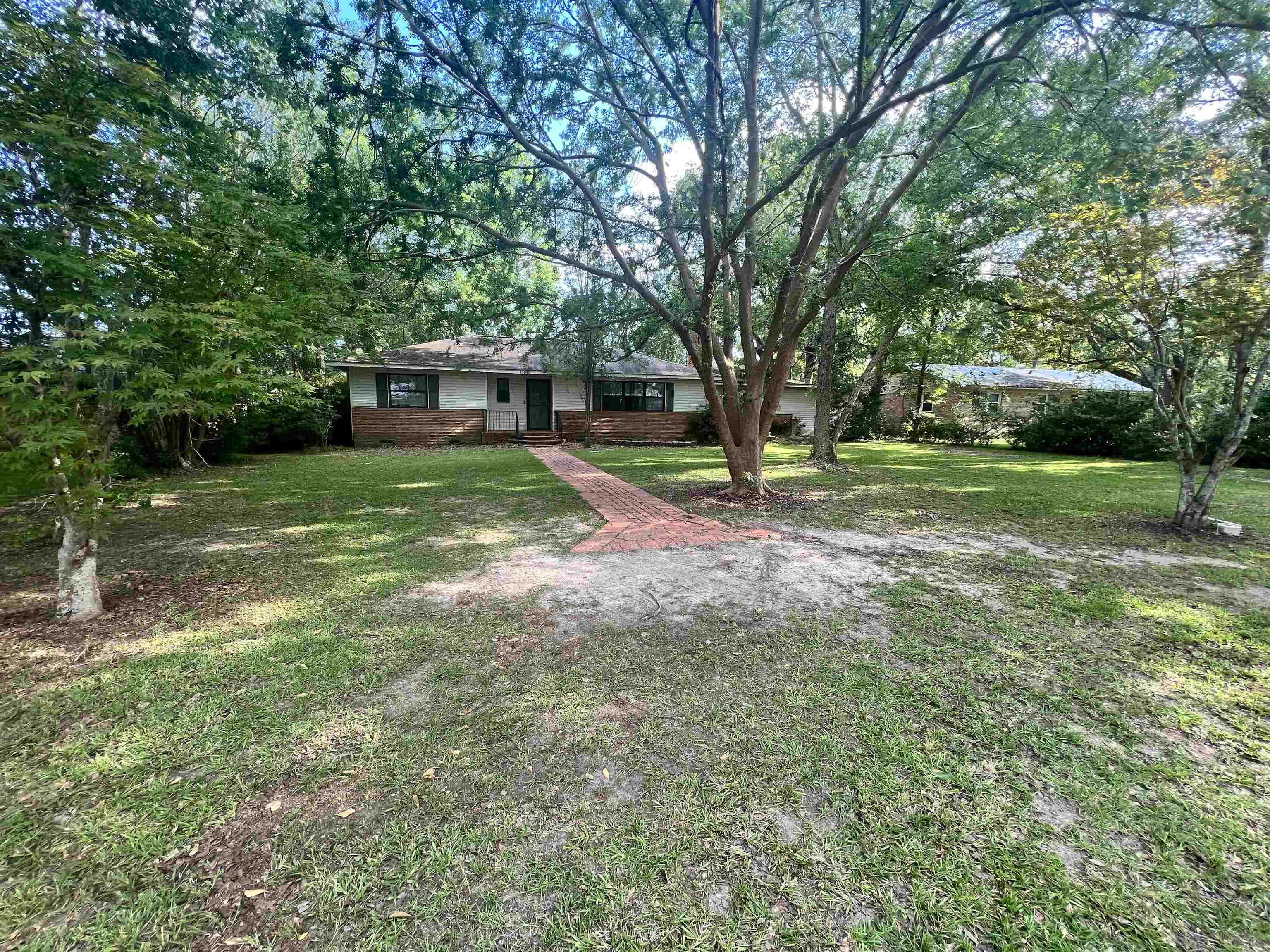 423 West Marigold Avenue Foley, AL 36535 - Photo 2 of 23