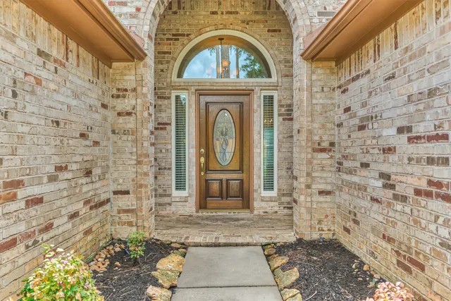 a view of a door of a building