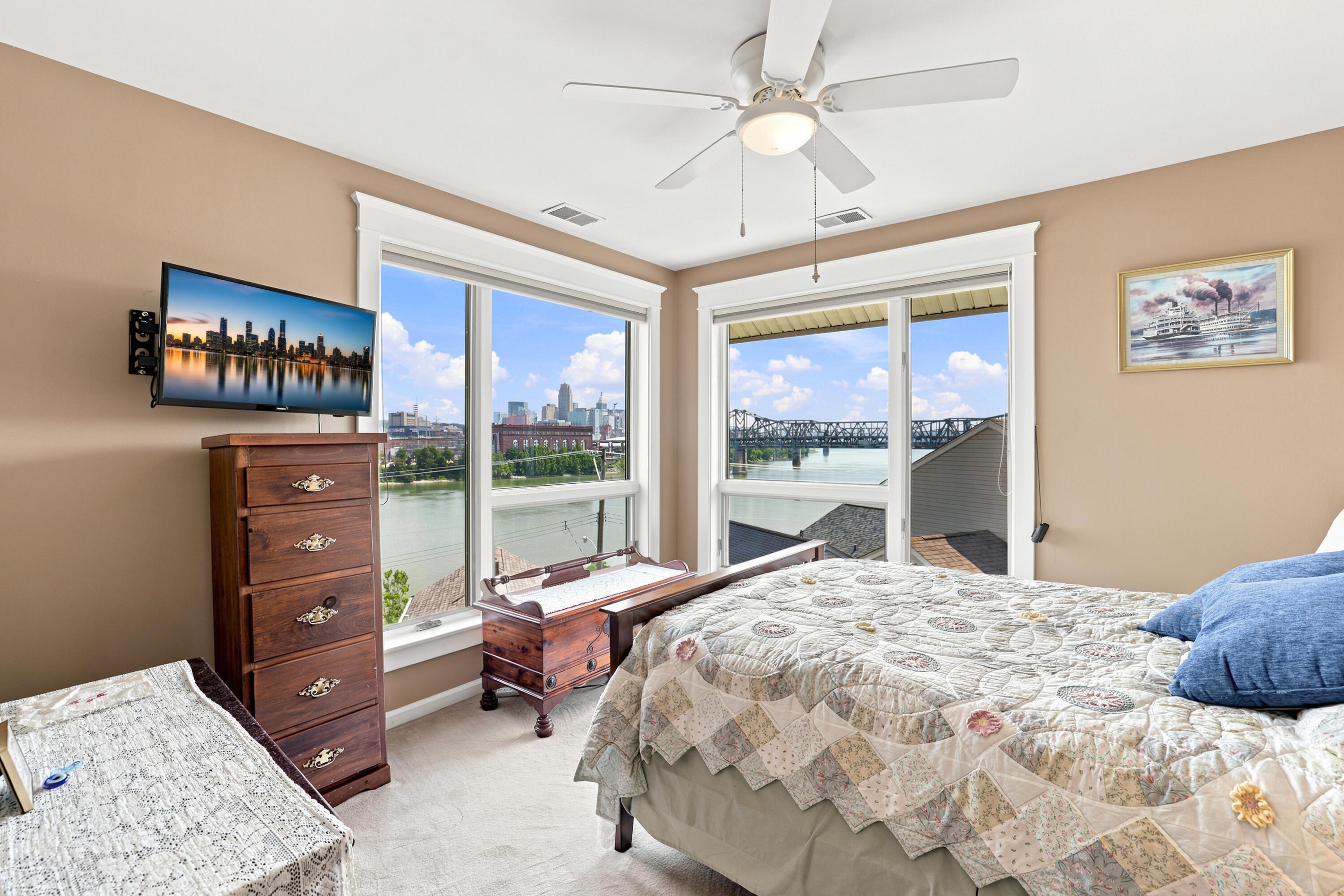 928 Spring Street Covington, KY 41016 - Photo 4 of 40 33-print-_PS_5777