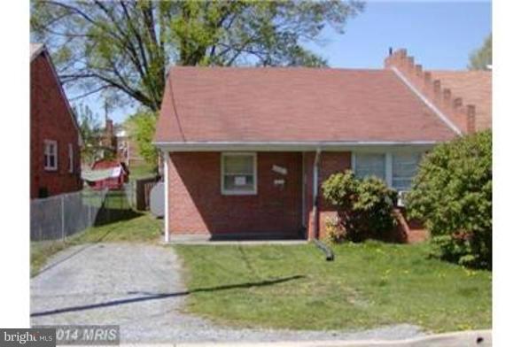 339 Ritenour Street Front Royal, VA 22630 - Photo 1 of 13 Exterior (Front)