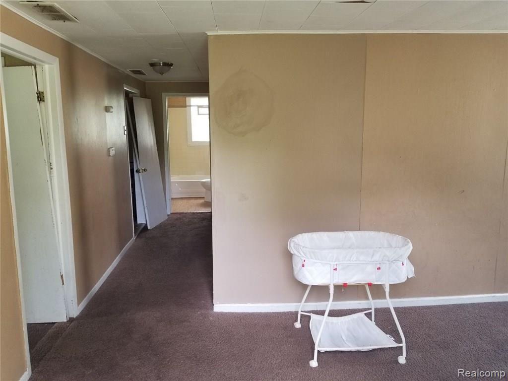 35827 Beverly Road Romulus, MI 48174 - Photo 4 of 13