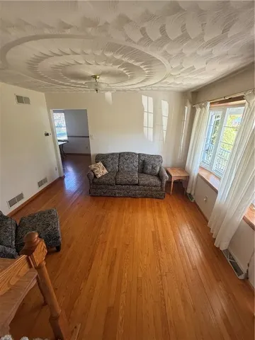 $259,000 | 110 Hickory Lane, West Leechburg, PA 15656