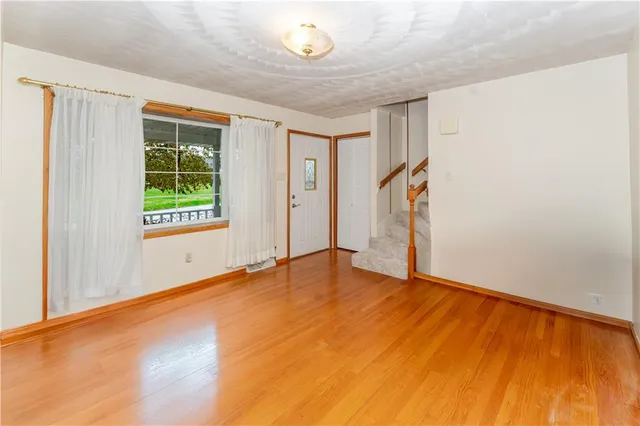 $259,000 | 110 Hickory Lane, West Leechburg, PA 15656