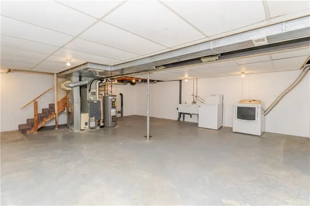 $259,000 | 110 Hickory Lane, West Leechburg, PA 15656