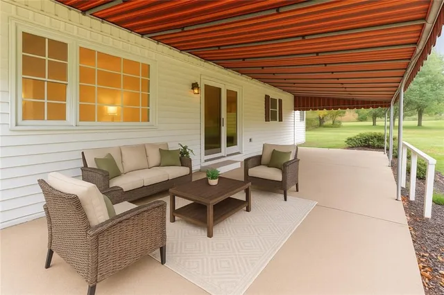 $259,000 | 110 Hickory Lane, West Leechburg, PA 15656