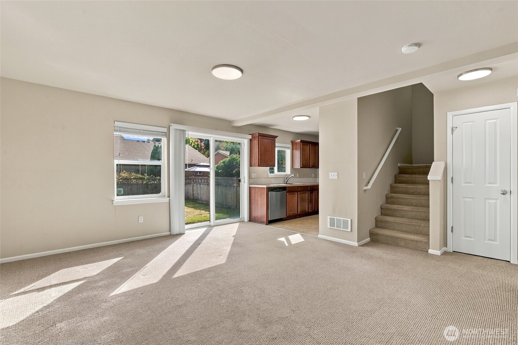 4426 Roxanna Loop Southeast Lacey, WA 98503 - Photo 10 of 36 Gallery Image 10
