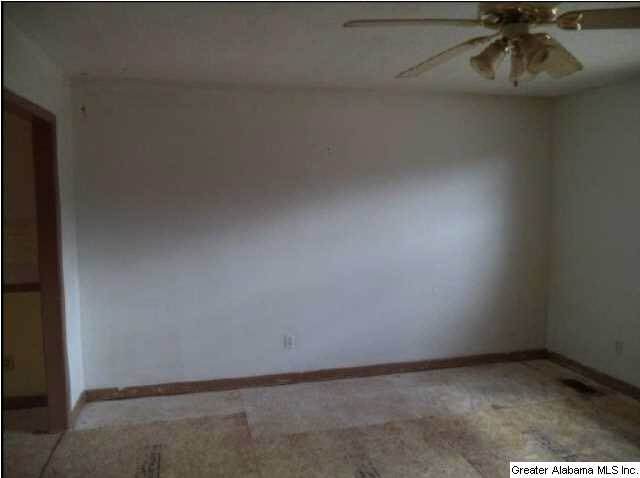 308 Foxglen Road Birmingham, AL 35215 - Photo 3 of 17 Gallery Image 3