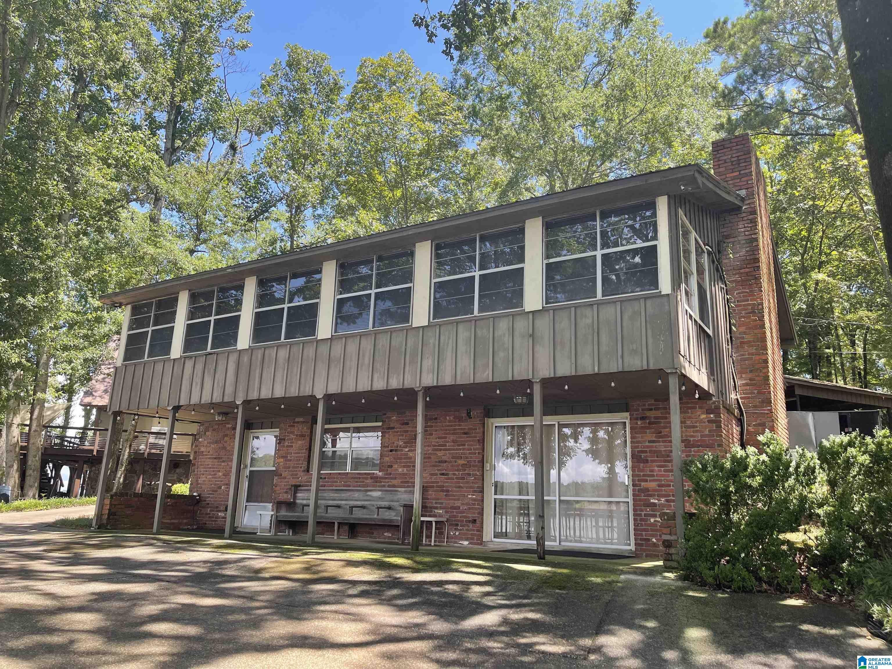 575 Ridgeway Circle Talladega, AL 35160 - Photo 6 of 41