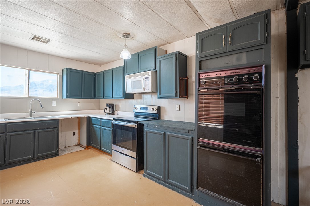 1160 Ricksue Street Pahrump, NV 89060 - Photo 16 of 35