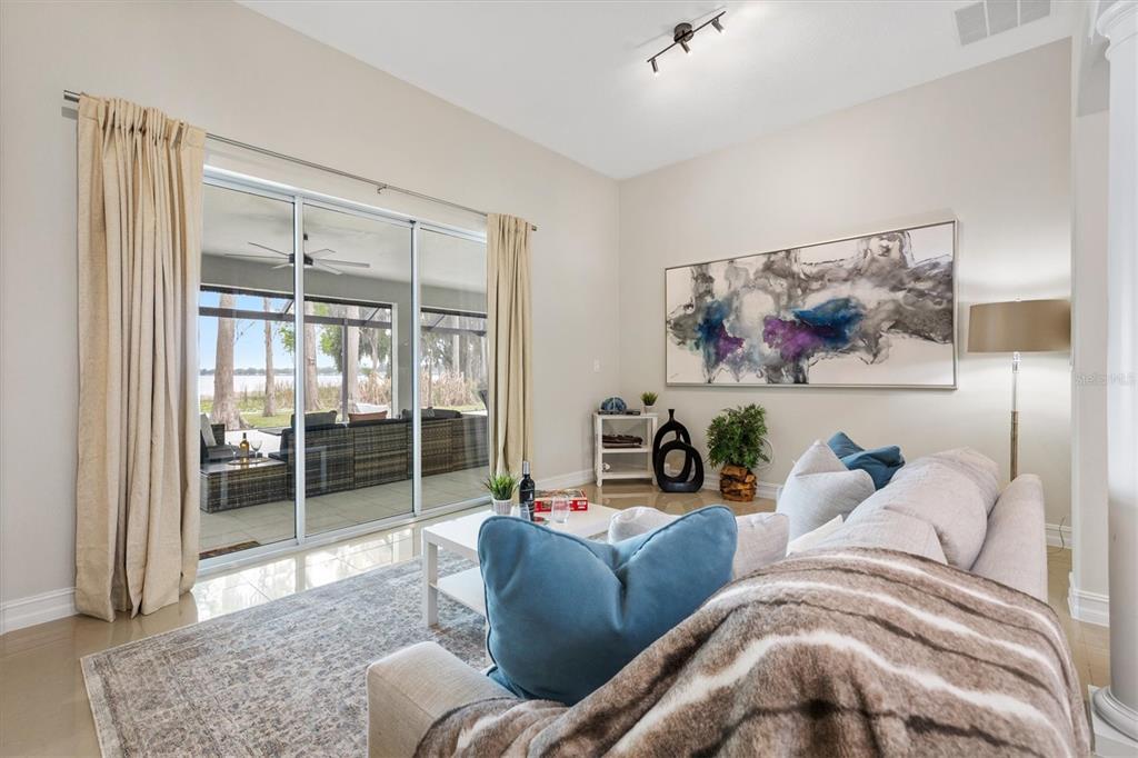 12114 Eagle Point Court Leesburg, FL 34788 - Photo 8 of 39 a living room with furniture