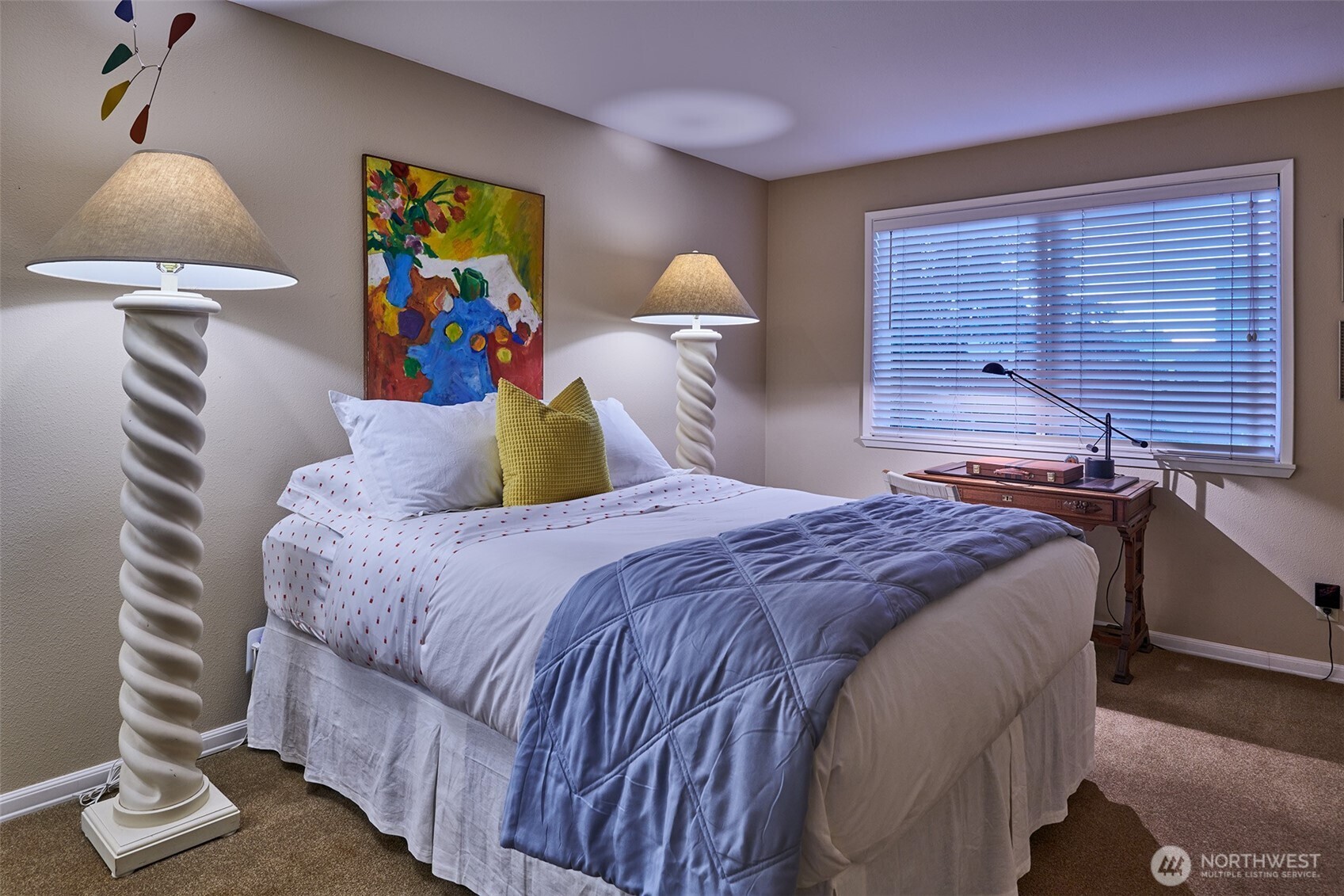 909 North 35th Street, Unit 403 Seattle, WA 98103 - Photo 22 of 37