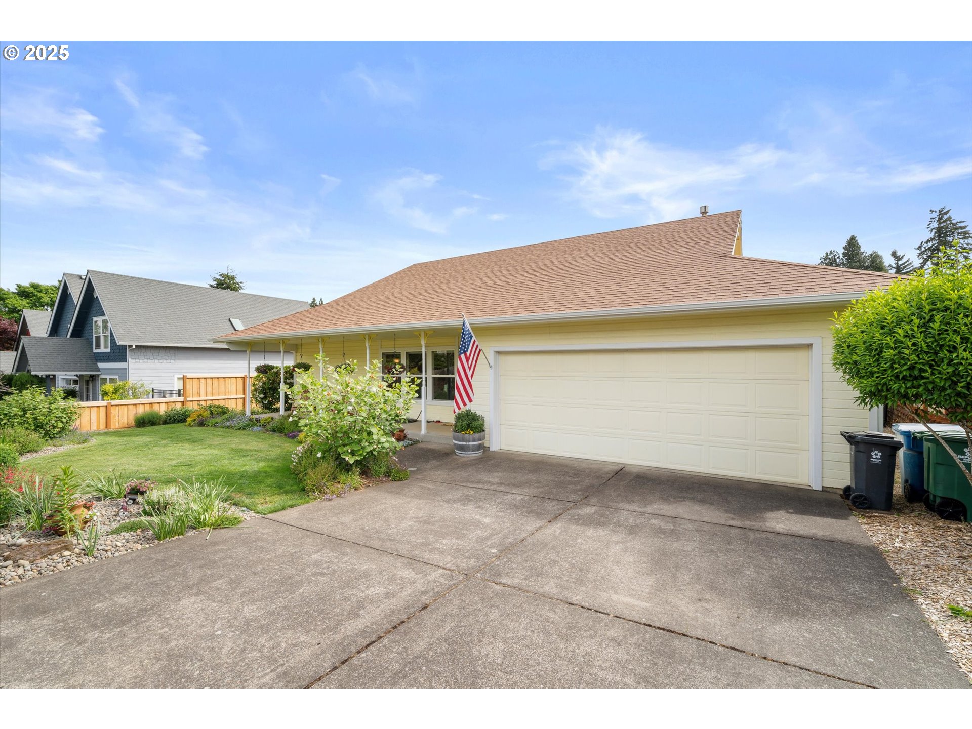 32 Denmark Loop Silverton, OR 97381 - Photo 2 of 34 Gallery Image 2