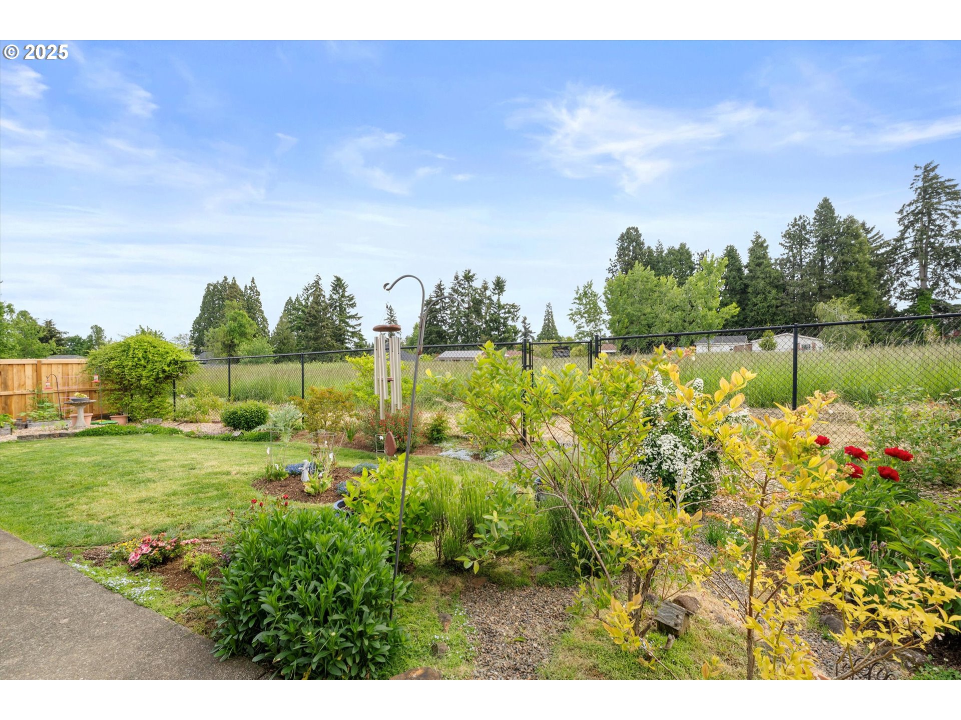 32 Denmark Loop Silverton, OR 97381 - Photo 28 of 34 Gallery Image 28