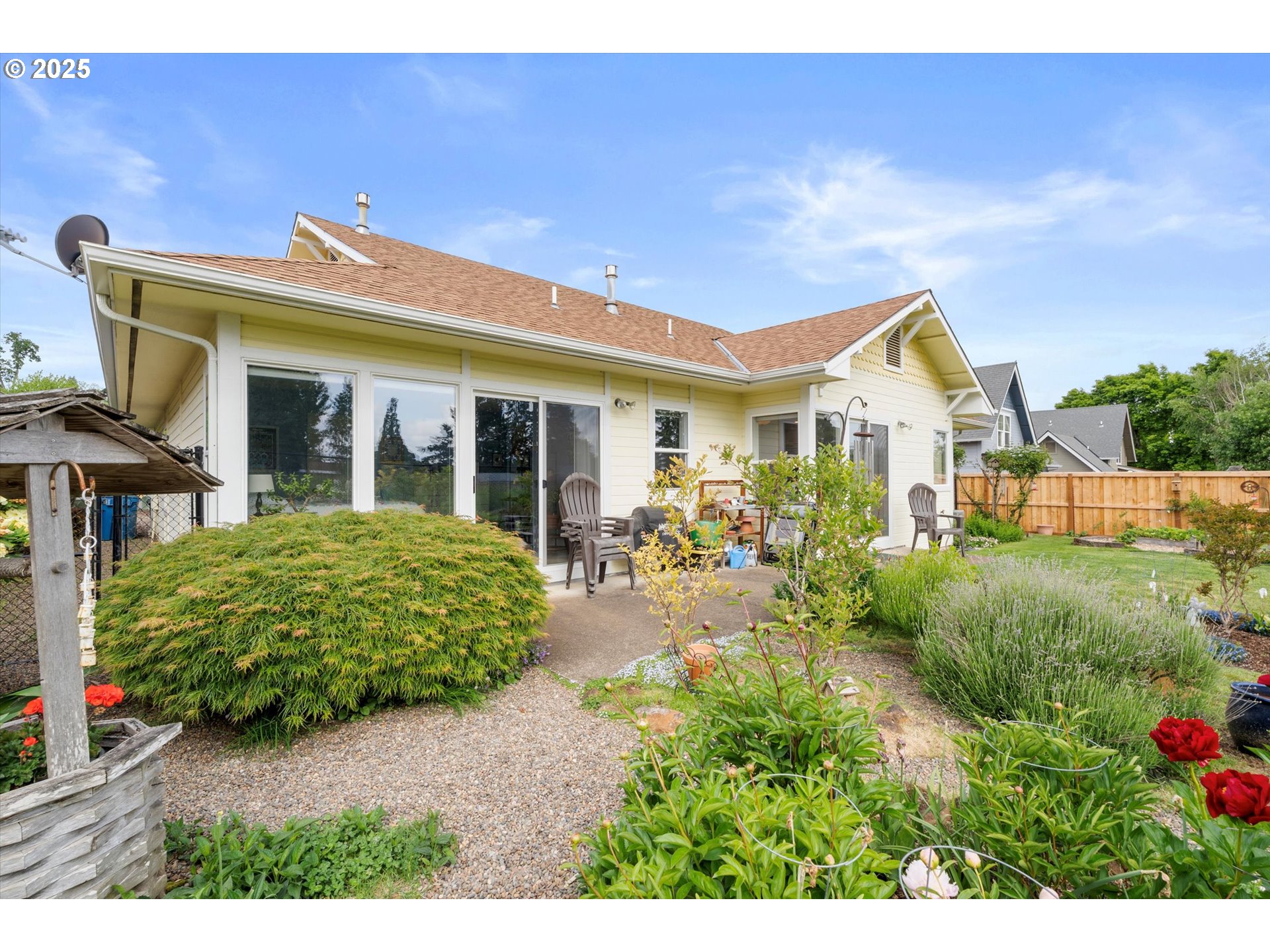 32 Denmark Loop Silverton, OR 97381 - Photo 29 of 34 Gallery Image 29