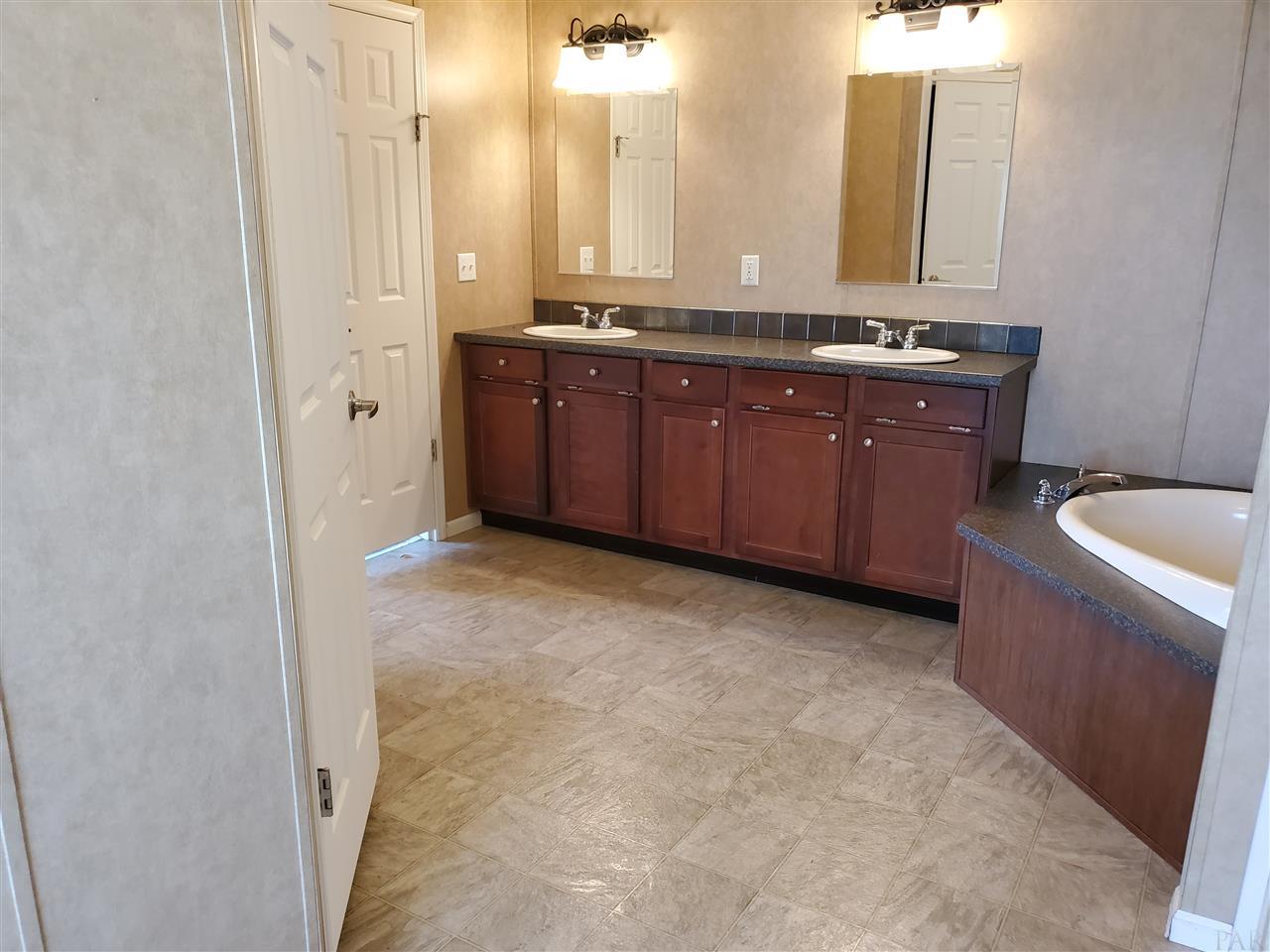 3141 Mason Road McDavid, FL 32568 - Photo 16 of 25 Gallery Image 16