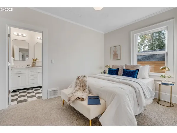 $699,900 | 2534 Southeast 18th Avenue, Unit 1, Portland, OR 97202