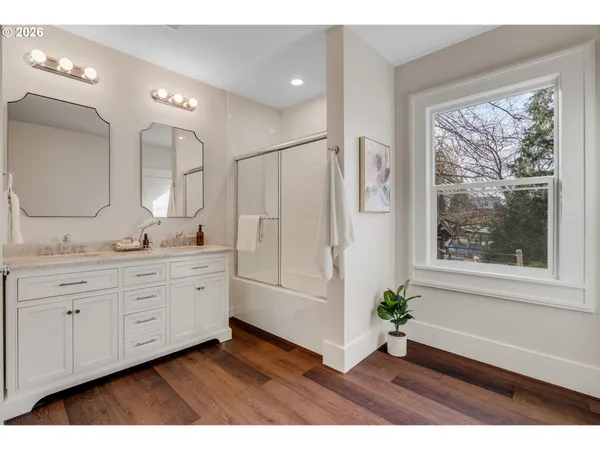 $699,900 | 2534 Southeast 18th Avenue, Unit 1, Portland, OR 97202
