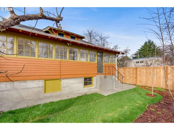 $699,900 | 2534 Southeast 18th Avenue, Unit 1, Portland, OR 97202