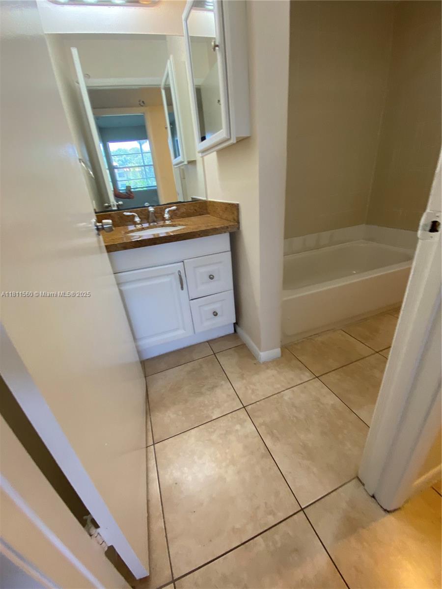 1247 Southwest 46th Avenue, Unit 1303 Pompano Beach, FL 33069 - Photo 21 of 23