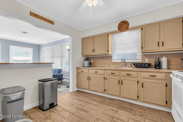 $325,000 | 37 Carlisle Road, Toms River, NJ 08757