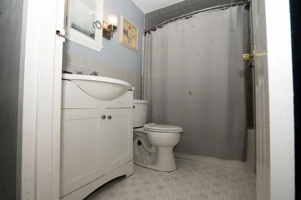 $420,000 | 53 Tiverton Parkway, Worcester, MA 01602