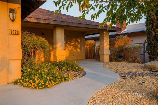 1620 Sims Street Ridgecrest, CA 93555 - Photo 4 of 29