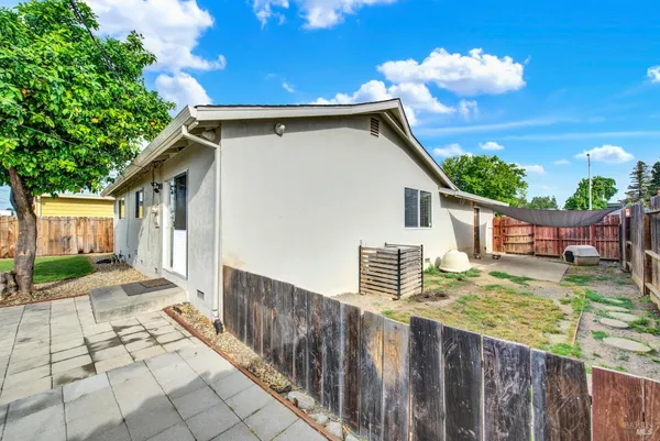 $489,000 | 213 Santa Cruz Drive, Fairfield, CA 94533