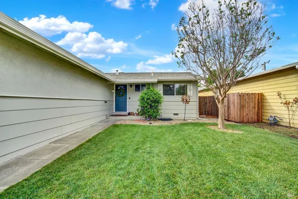 $489,000 | 213 Santa Cruz Drive, Fairfield, CA 94533