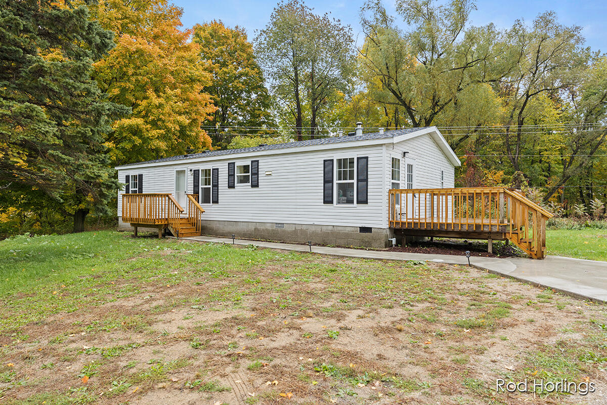 23275 Stanton Road Sand Lake, MI 49343 - Photo 1 of 24 IMG_1001