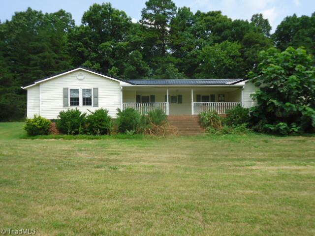 1010 Smith Hollow Road King, NC 27021 - Photo 2 of 11 Gallery Image 2
