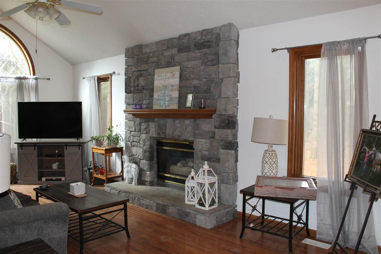 13153 Warner Road Perry, MI 48872 - Photo 9 of 72 50070268-8.JPG