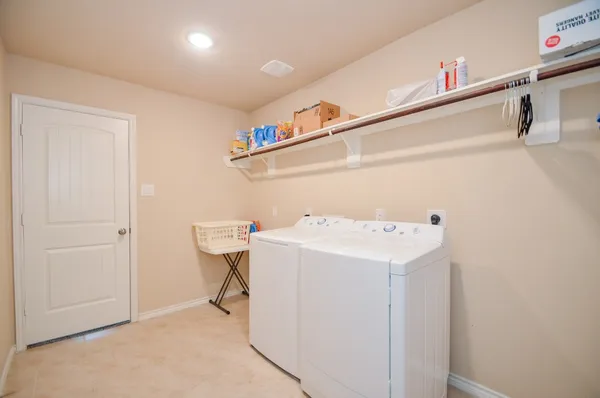 $2,700 | 9426 Barton Crossing Lane, Richmond, TX 77407