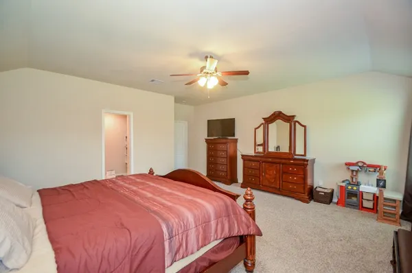 $2,700 | 9426 Barton Crossing Lane, Richmond, TX 77407