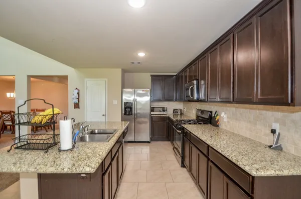 $2,700 | 9426 Barton Crossing Lane, Richmond, TX 77407