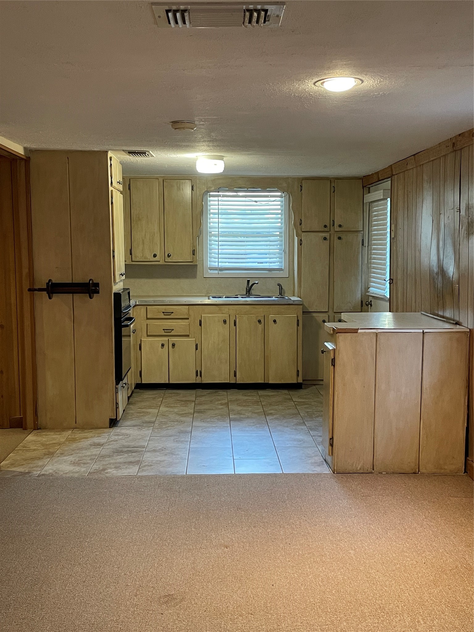 400 Mable Street, Unit B Conroe, TX 77301 - Photo 3 of 8