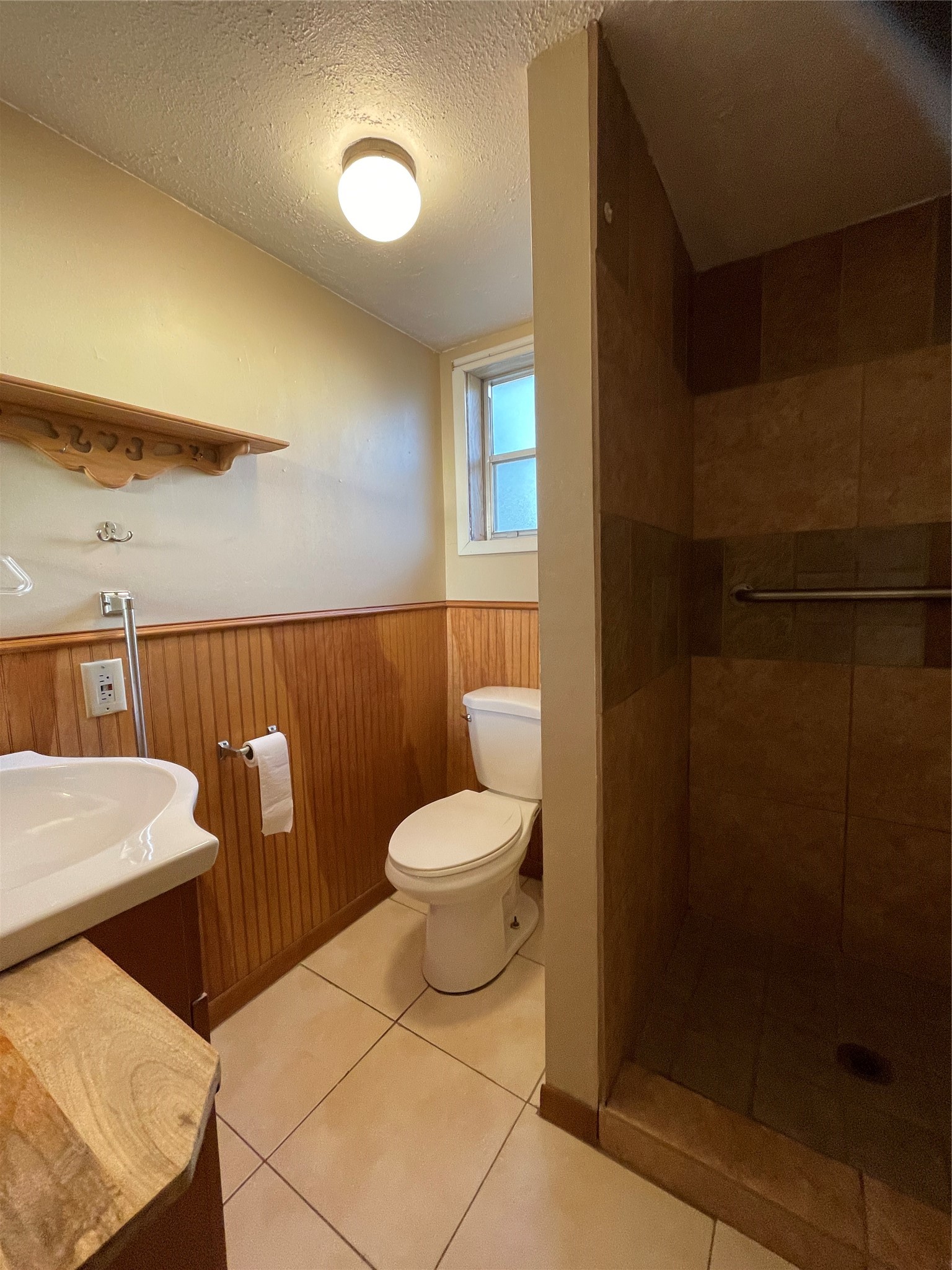 400 Mable Street, Unit B Conroe, TX 77301 - Photo 5 of 8